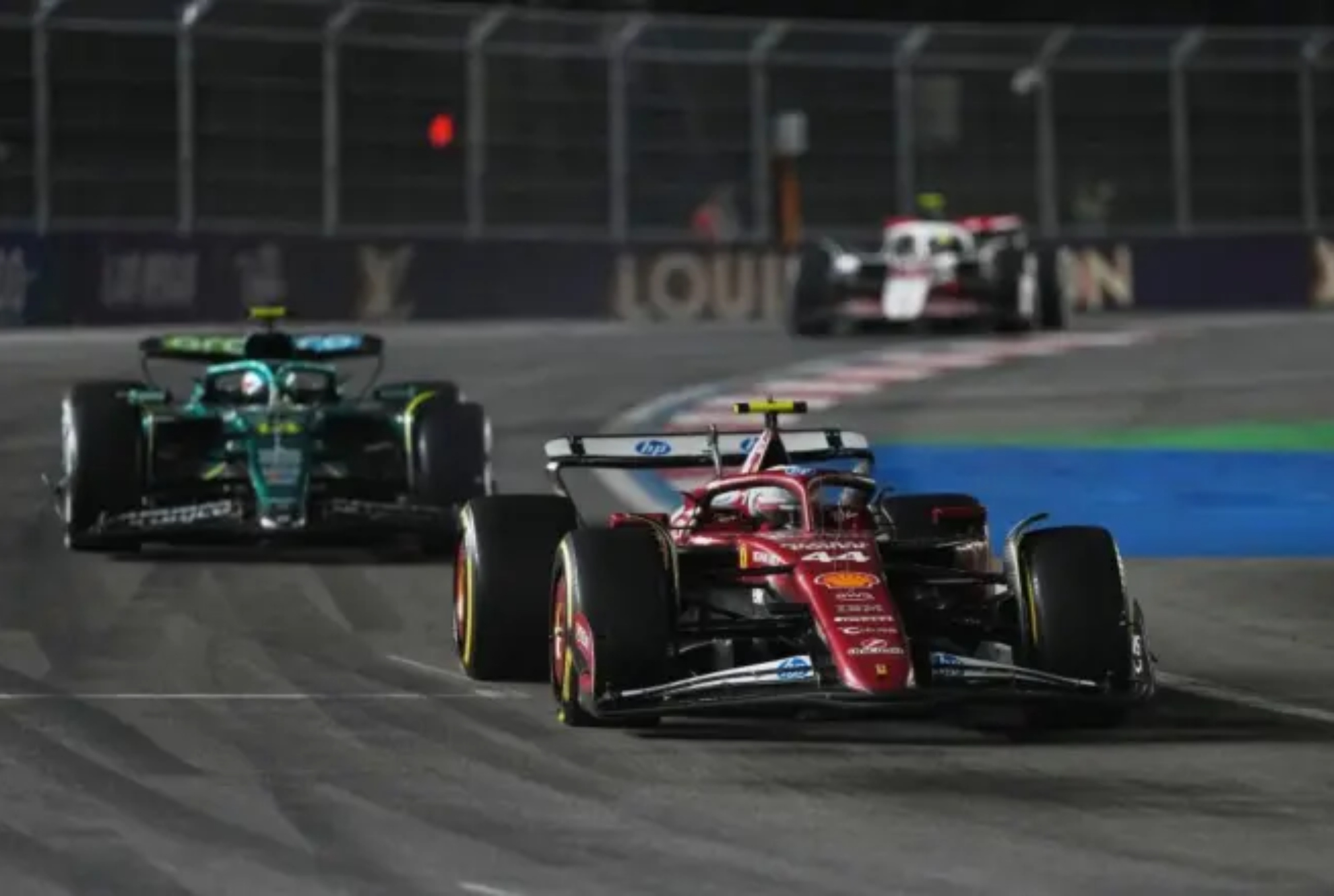 Hamilton in a battle with Alonso.