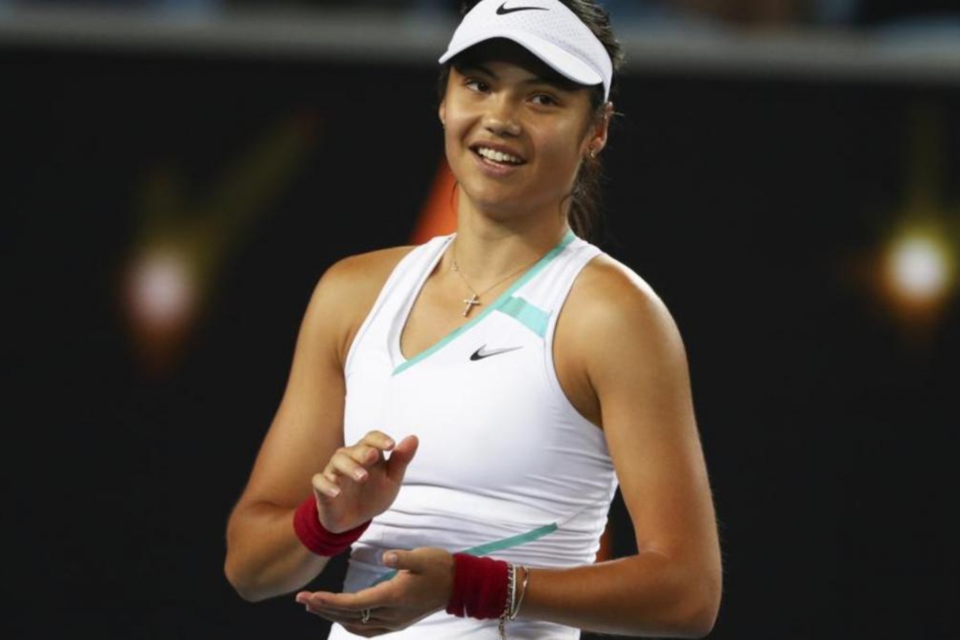 Raducanu no longer hides after being stalked by a fan