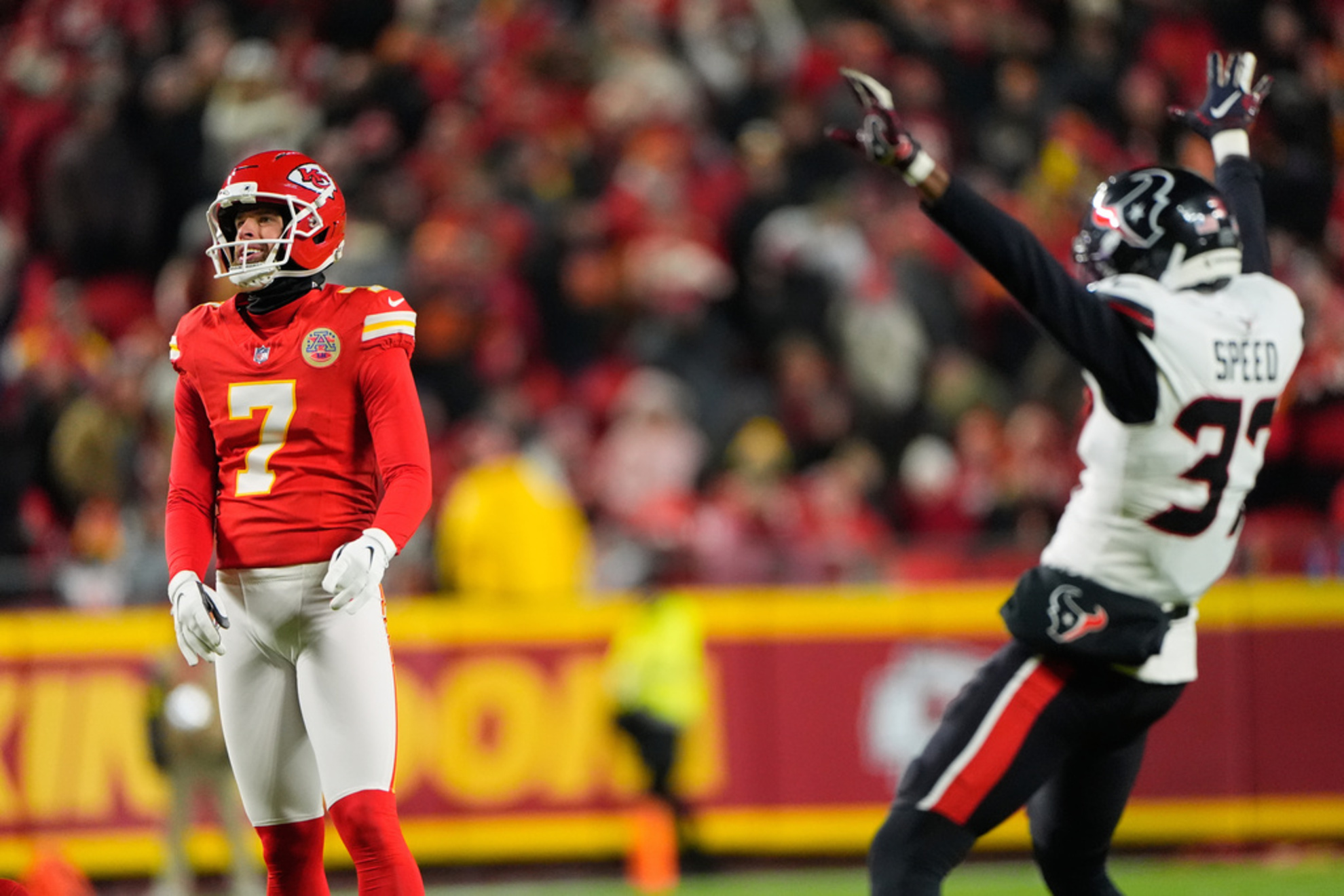 Houston Texans cornerback Ameer Speed reacts to Kansas City Chiefs kicker Harrison Butker missing a field goal