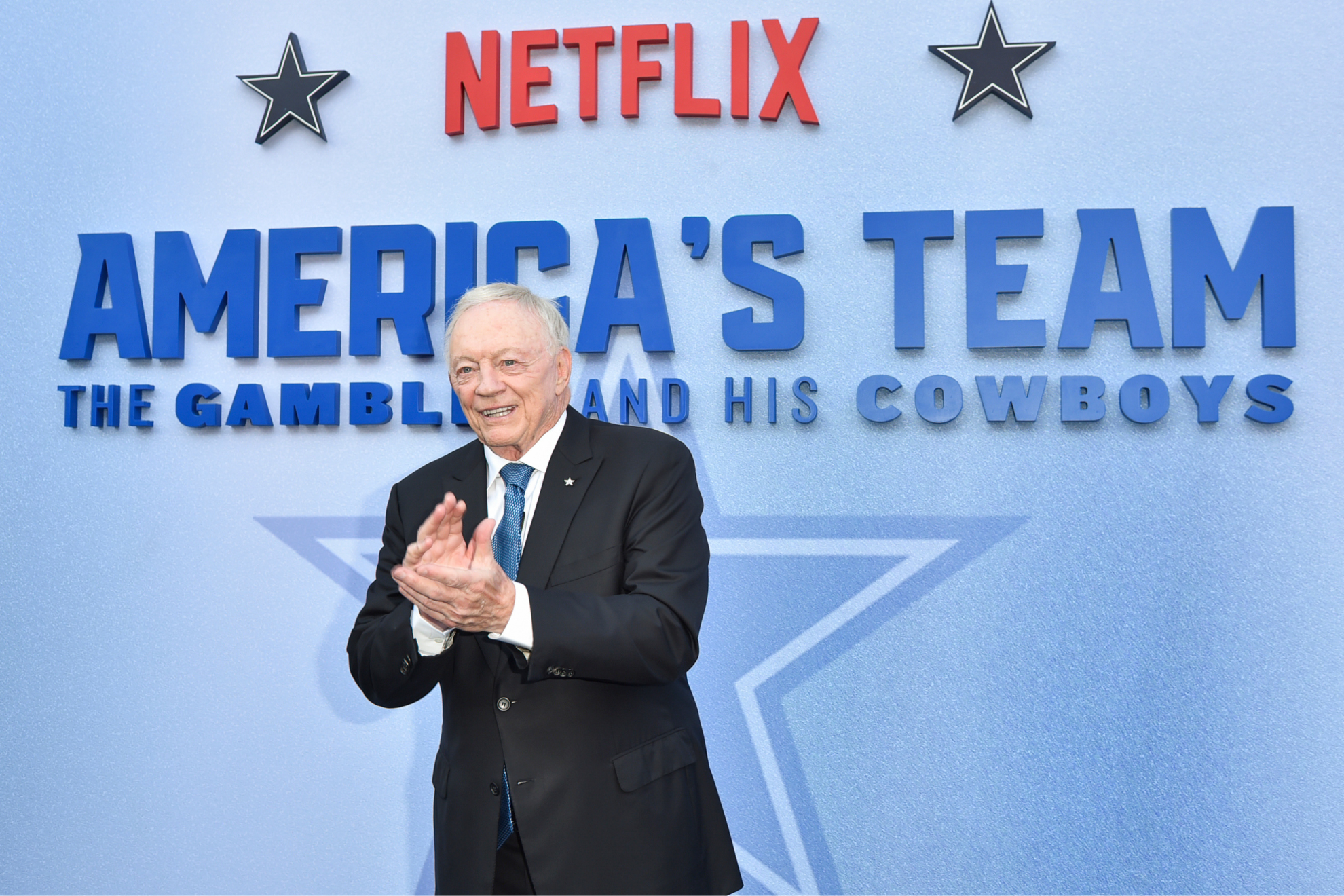 A former Dallas Cowboys head coach under Jerry Jones could be the next Tennessee Titans head coach in 2026.