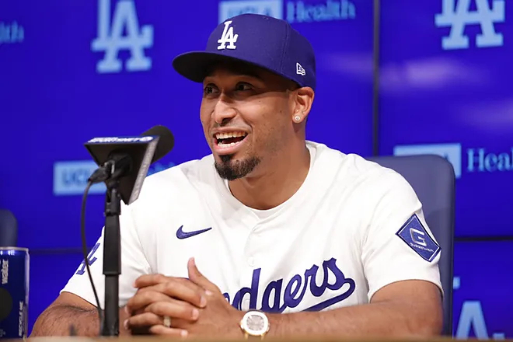 Edwin D�az explains why he chose the Dodgers.