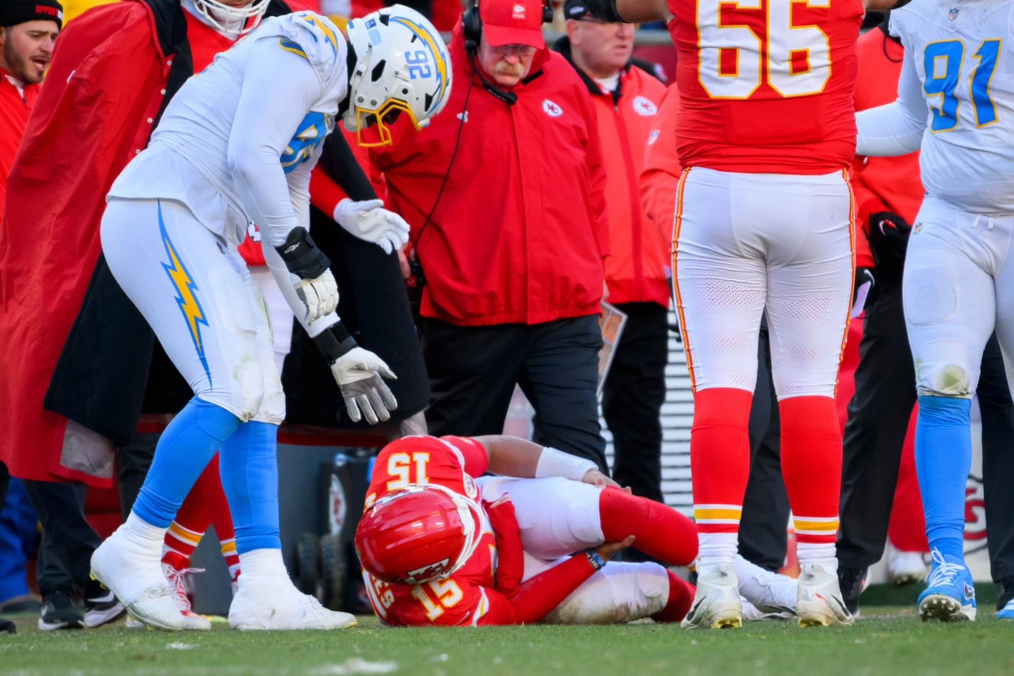Patrick Mahomes injured during Sundays game against the Chargers