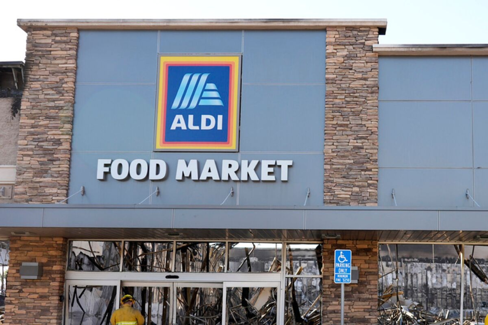 Aldi New Years Eve and New Years Day opening and closing times for 2026
