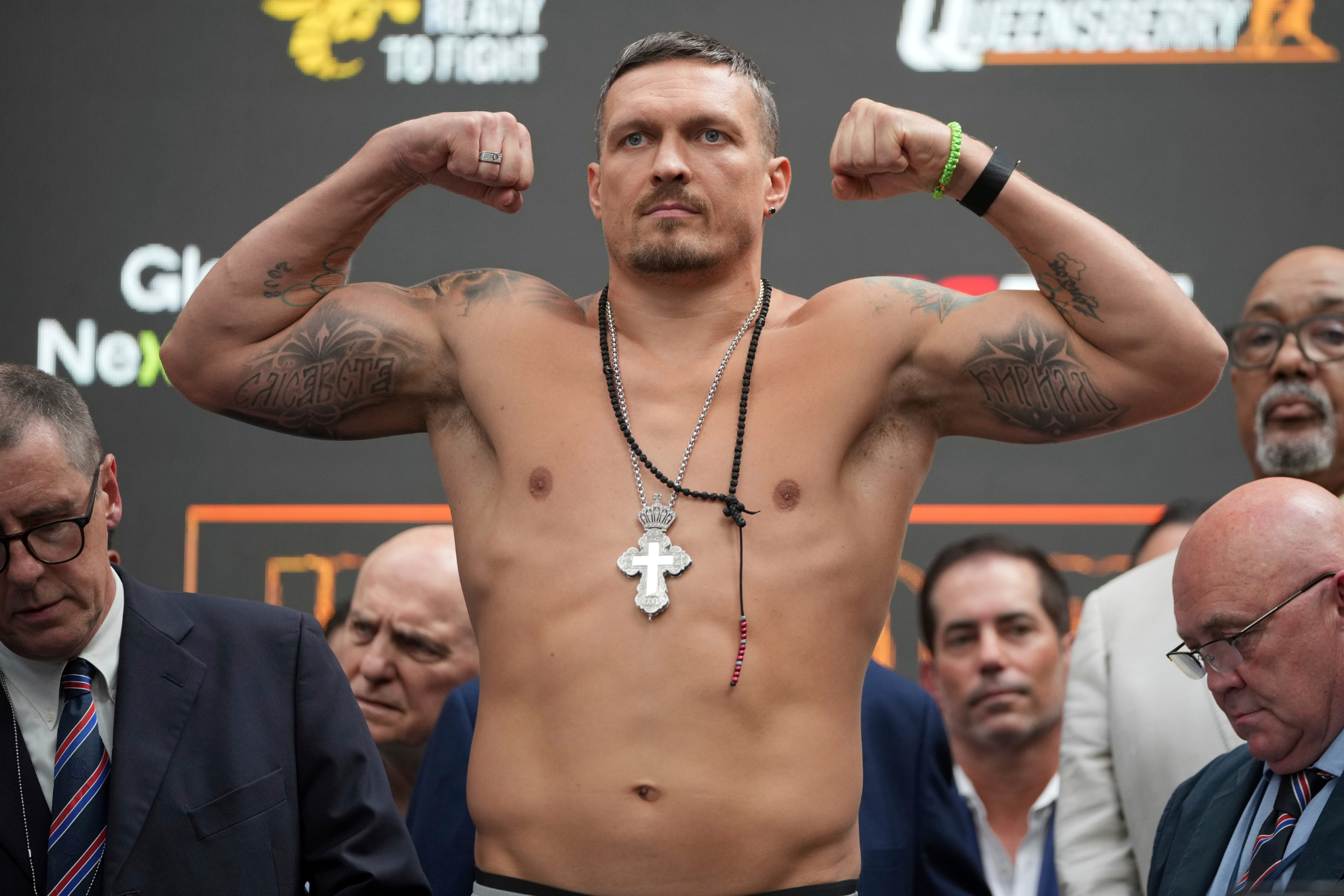 Oleksandr Usyk is still in incredible shape at 38 years old.