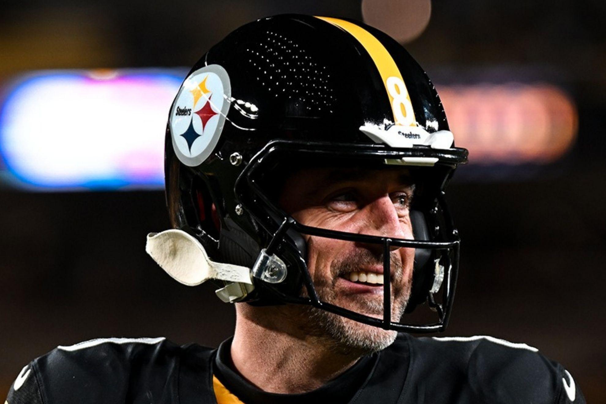 Aaron Rodgers puts the Steelers in an uncomfortable position after getting blown out by the Texans