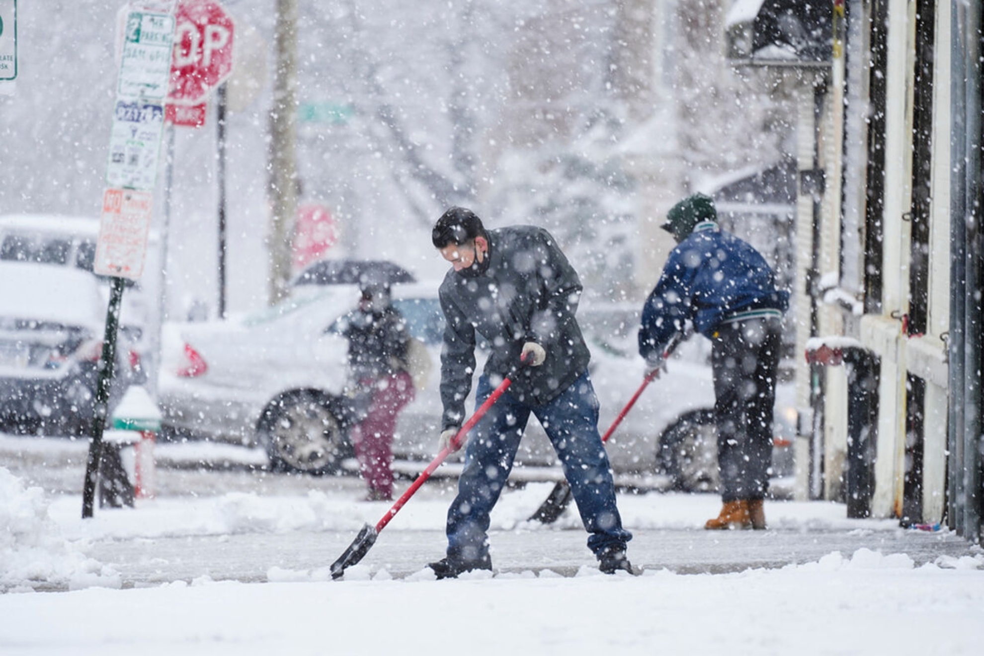 US on high alert: Giant snowstorm and endless Arctic cold forecast