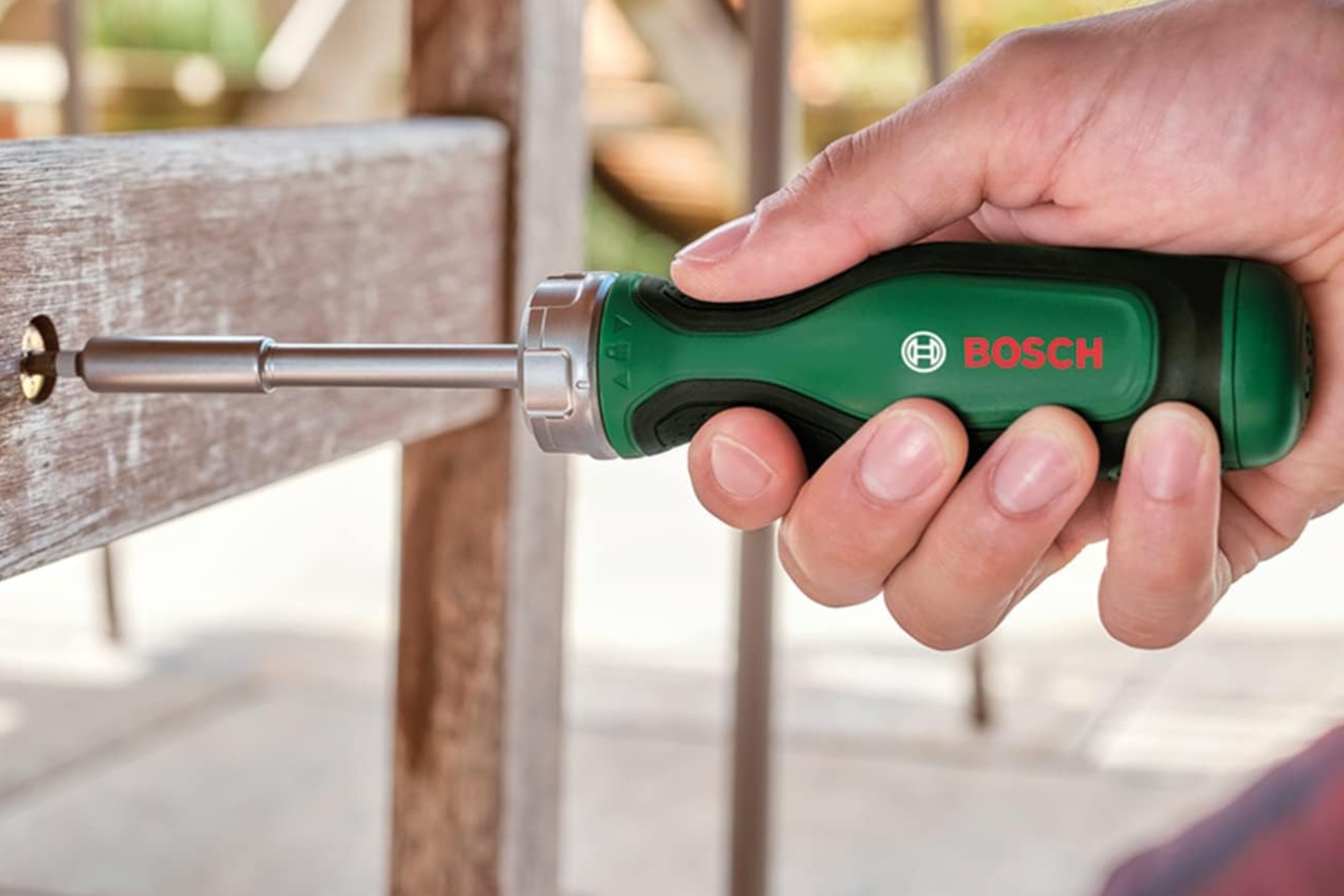 El destornillador Bosch que arrasa en Amazon por 10 euros lidera una avalancha de chollos en bricolaje.