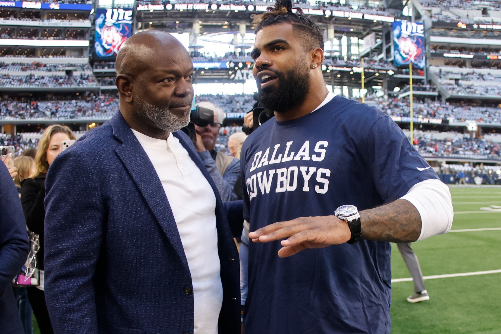 Legendary RB Emmitt Smith explains why the Cowboys havent returned to Super Bowl glory since 1996.