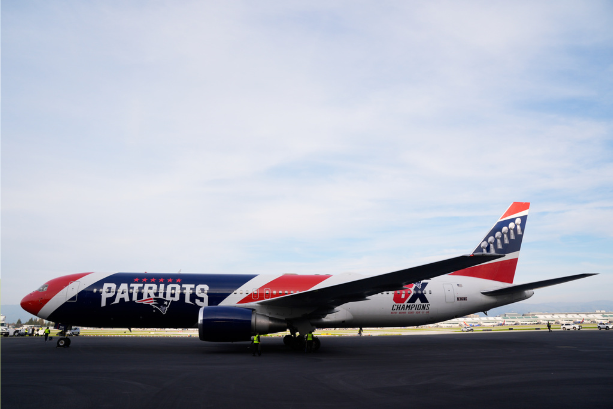 The plane carrying the New England Patriots in San Francisco
