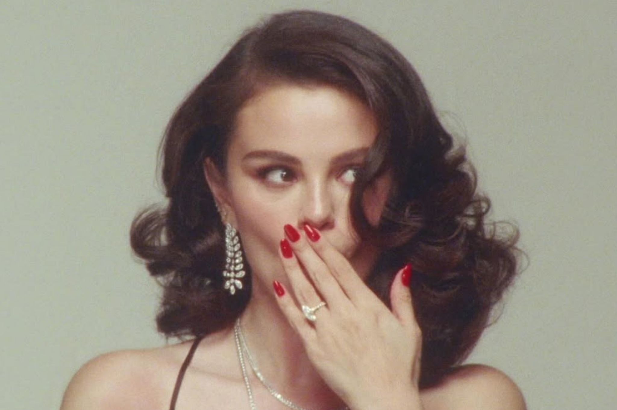 Selena Gomez reveals her favorite food combo