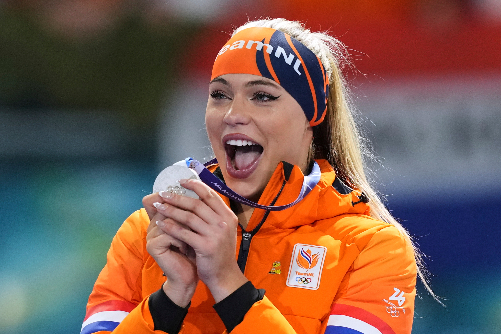 Jutta Leerdam won a silver medal in the womens 500 meters speedskating race at the 2026 Winter Olympics