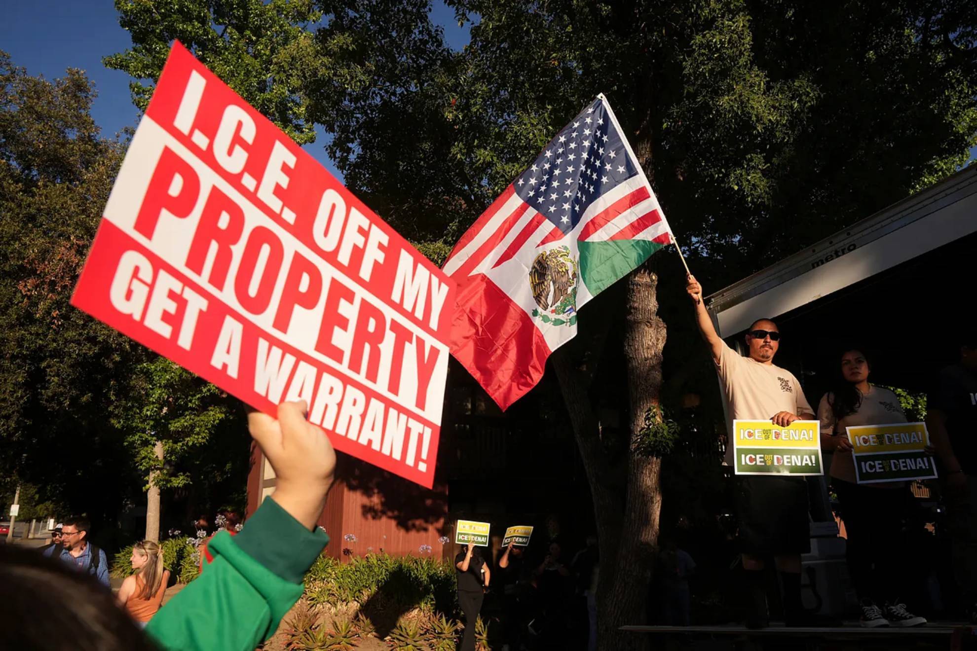 Illinois to provide up to $5,000 in support to workers affected by ICE: requirements and how to apply