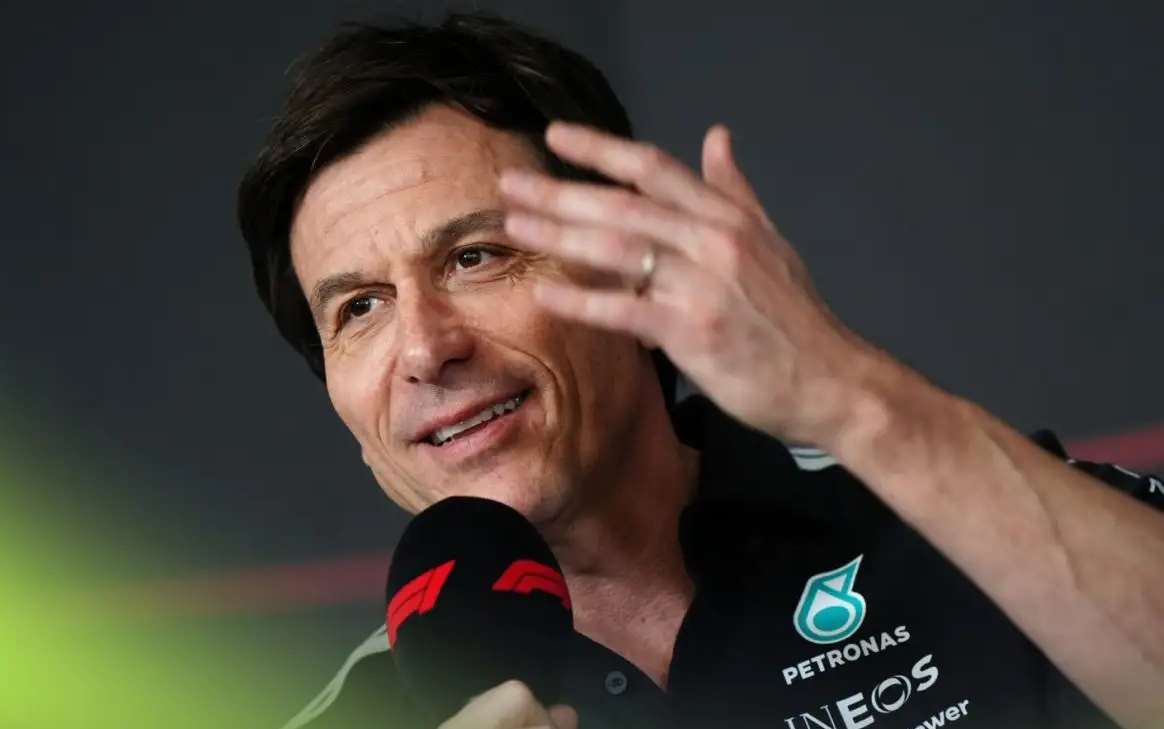 El 'boss' de Mercedes estalla contra Ferrari: "Parece que no tienen límites"