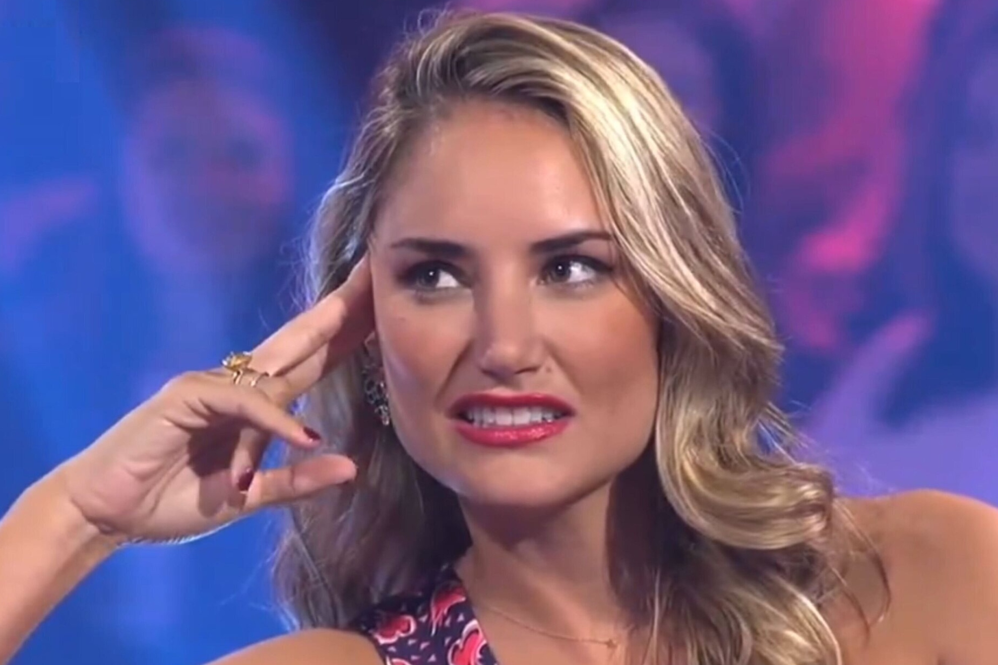 Alba Carrillo carga contra la "nueva derecha" y lanza un mensaje: "No soy la Charo, la 'woke' o la zurda"