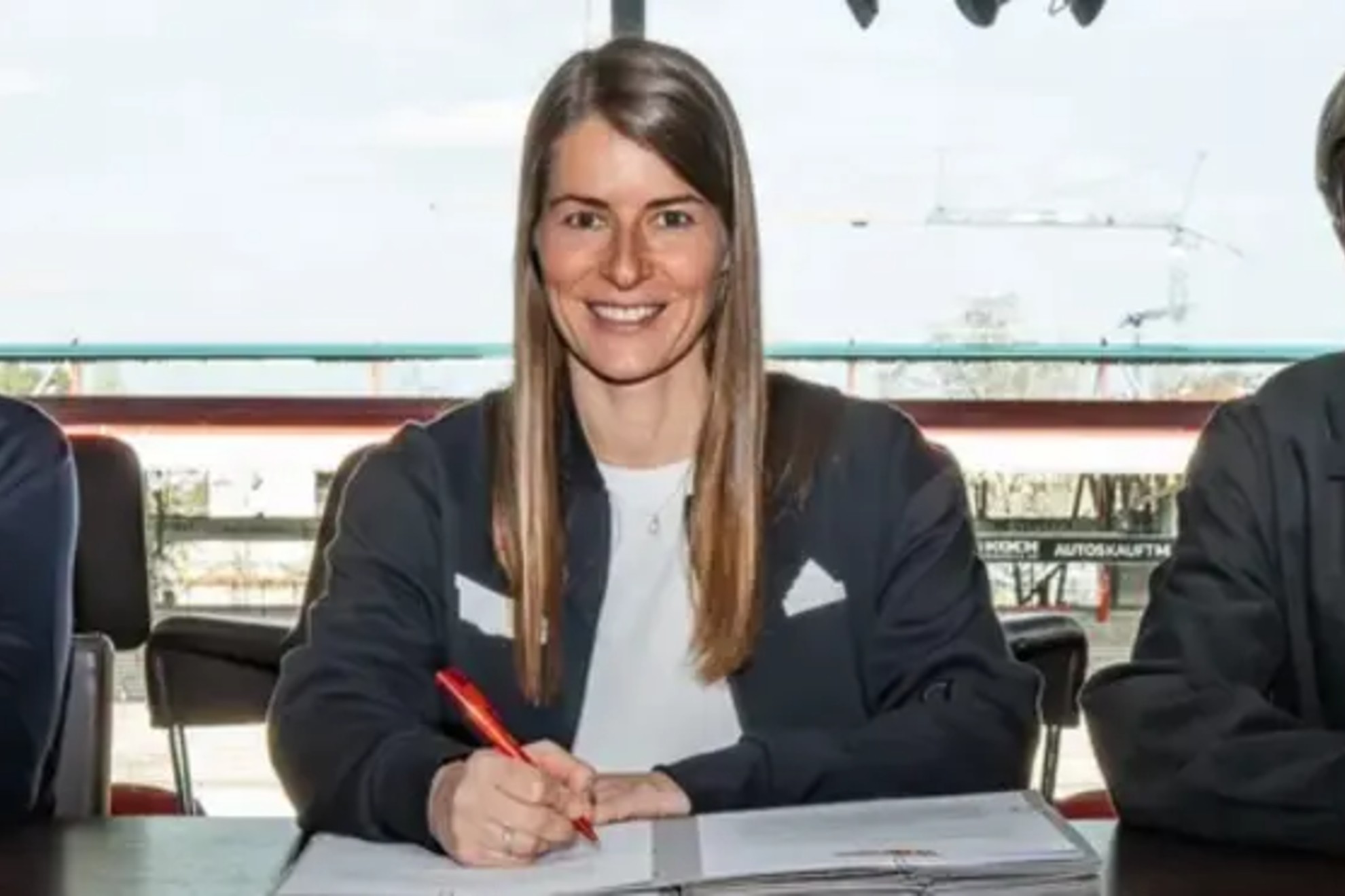 Union Berlin makes history: Marie-Louise Eta, first woman to take the bench in the mens Bundesliga