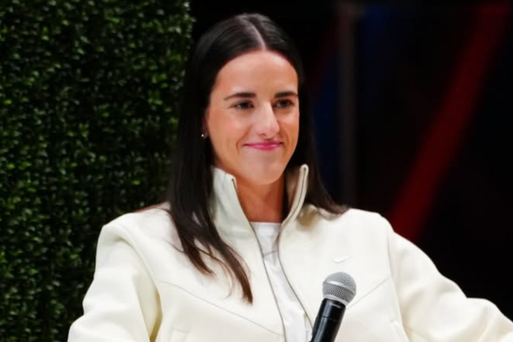 Caitlin Clark reacts to Indiana Fevers moves with sarcastic video