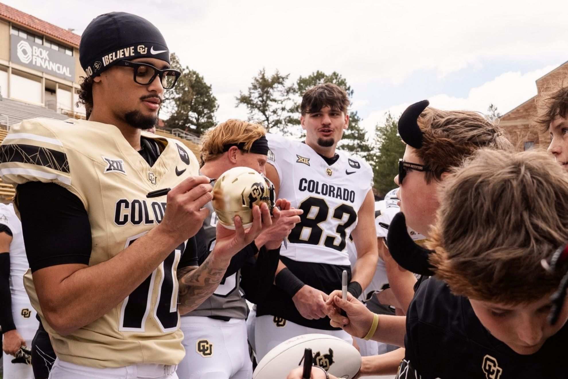 Can Julian JuJu Lewis live up to the expectations with Colorado and make Deion Coach Prime Sanders proud?
