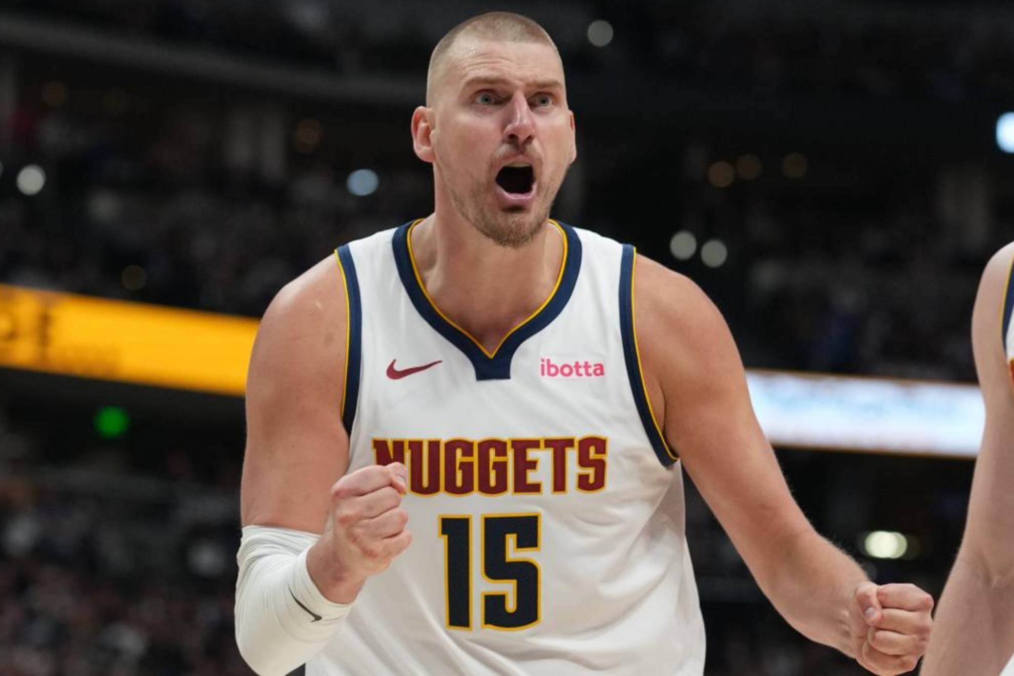 Otro triple doble de Jokic da el primer punto a los Nuggets ante unos combativos Timberwolves