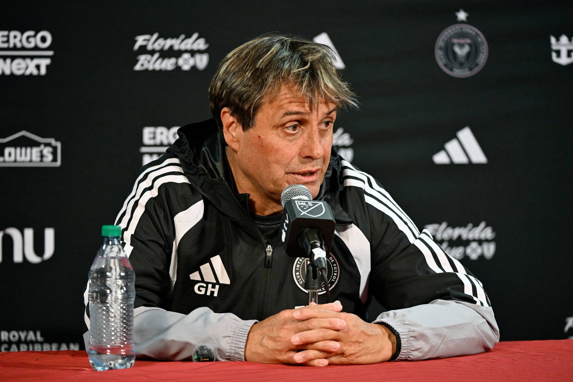 Guillermo Hoyos praises Messi: 