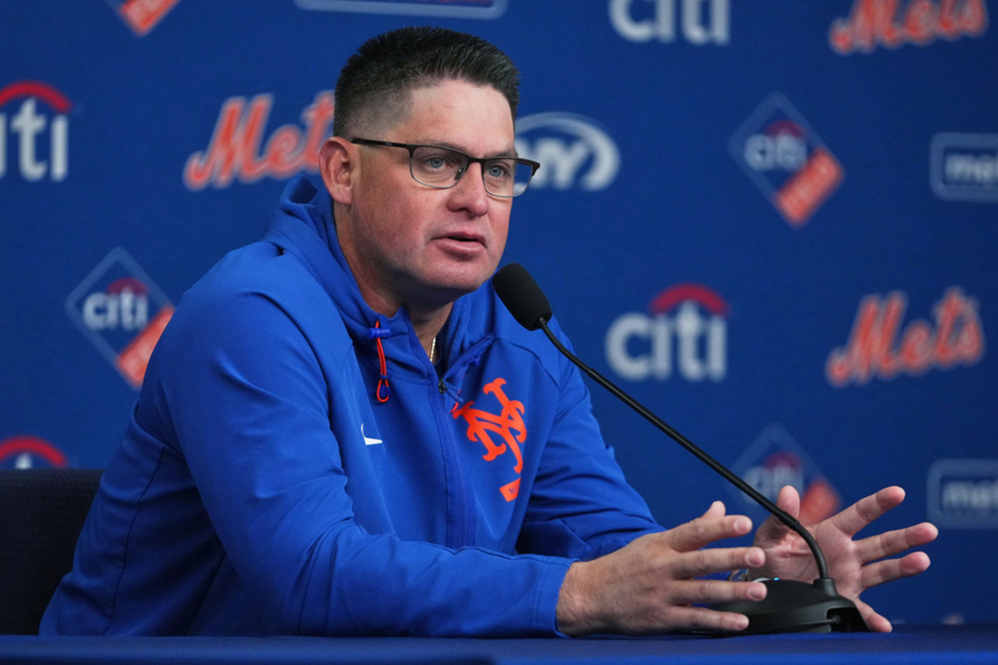 New York Mets manager Carlos Mendoza