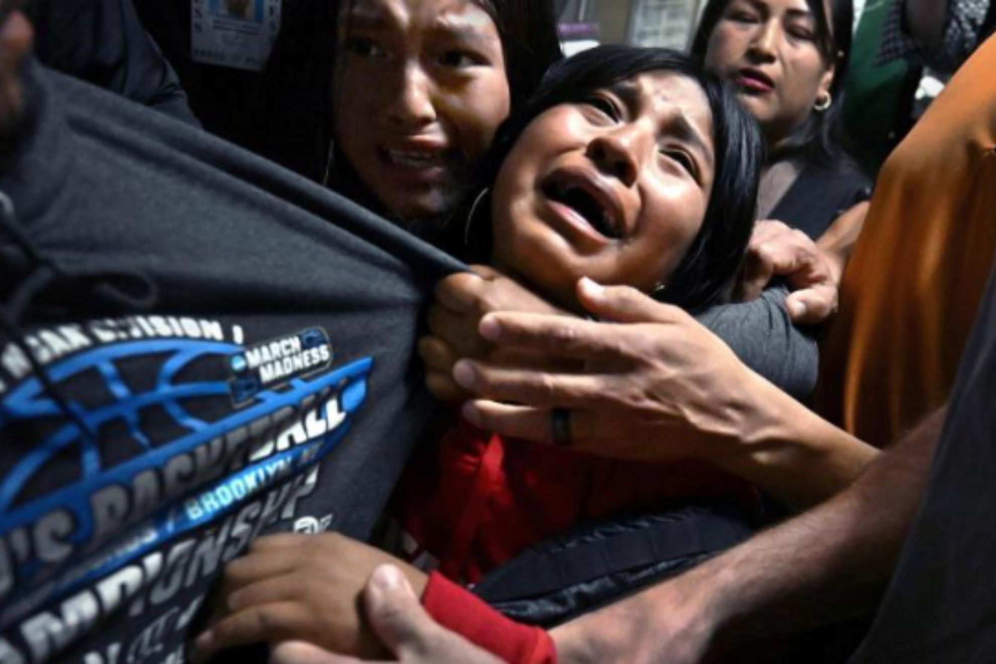 Una familia rota por las medidas migratorias de Trump: esta es la mejor foto del año en el World Press Photo 2026