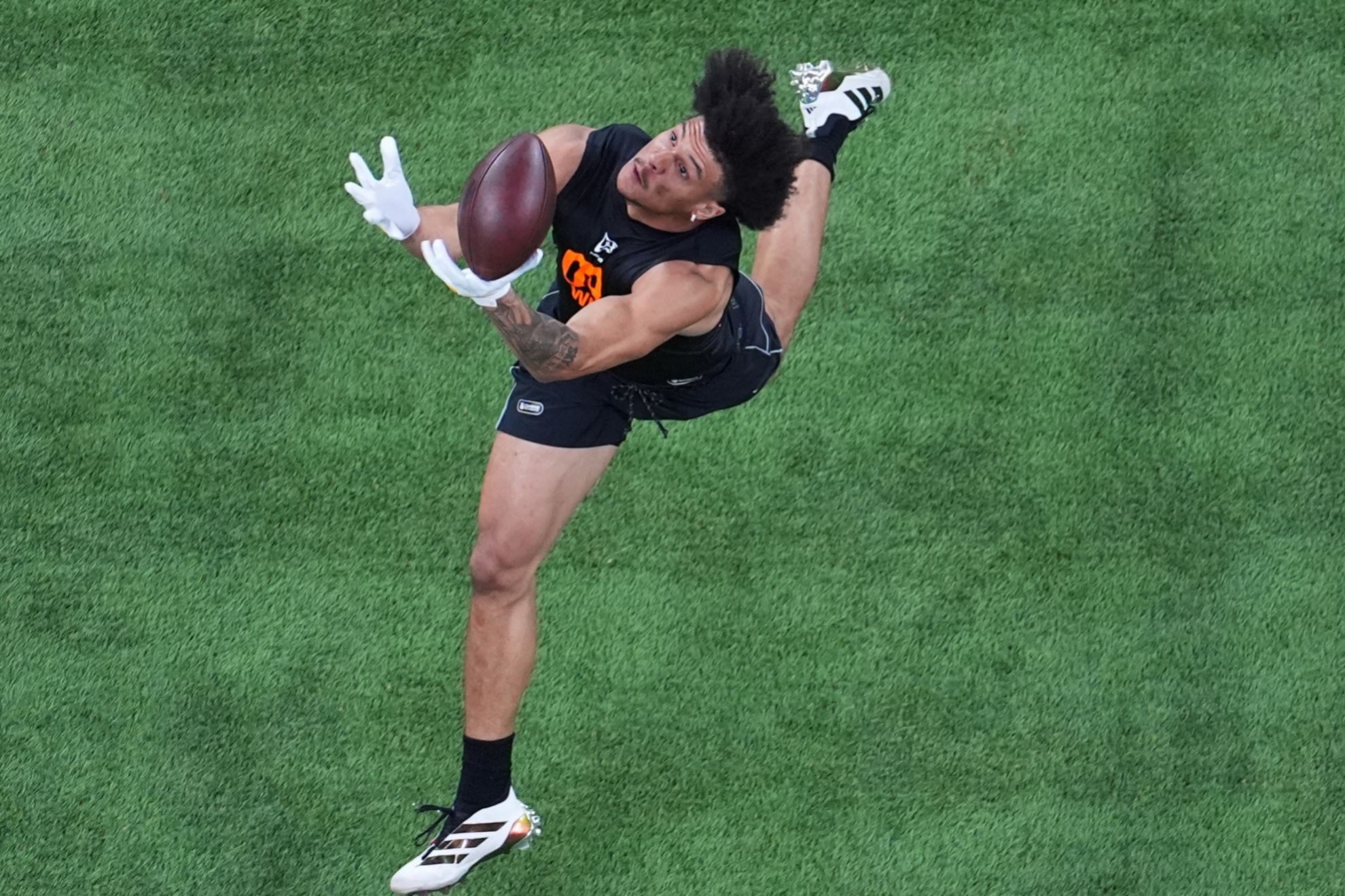 2026 NFL Draft: Denzel Boston and Jermod McCoy lead list of top available players before Day 2