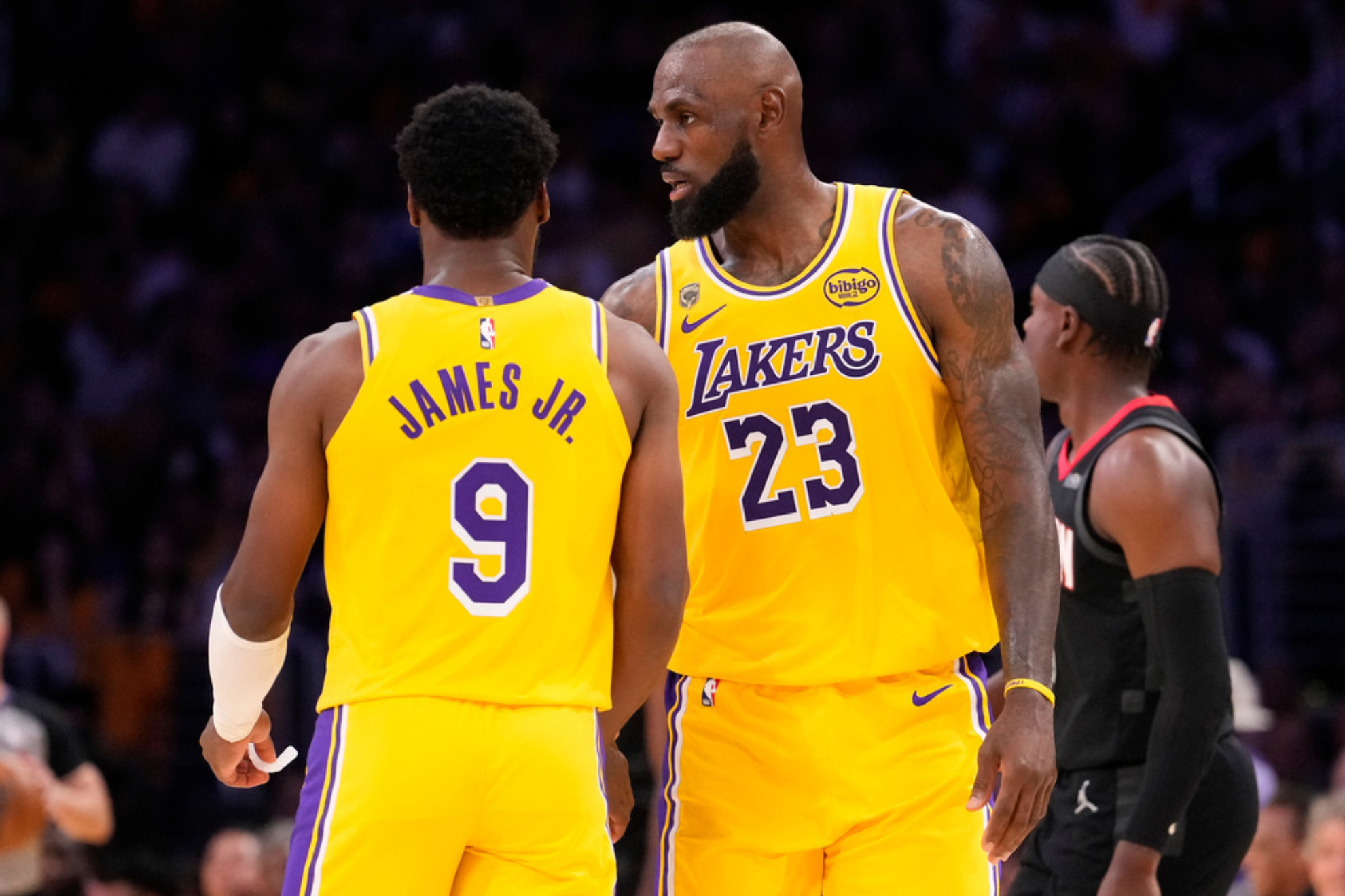 How Bronny James got in on the action as LeBron James' Lakers take Rockets to the brink