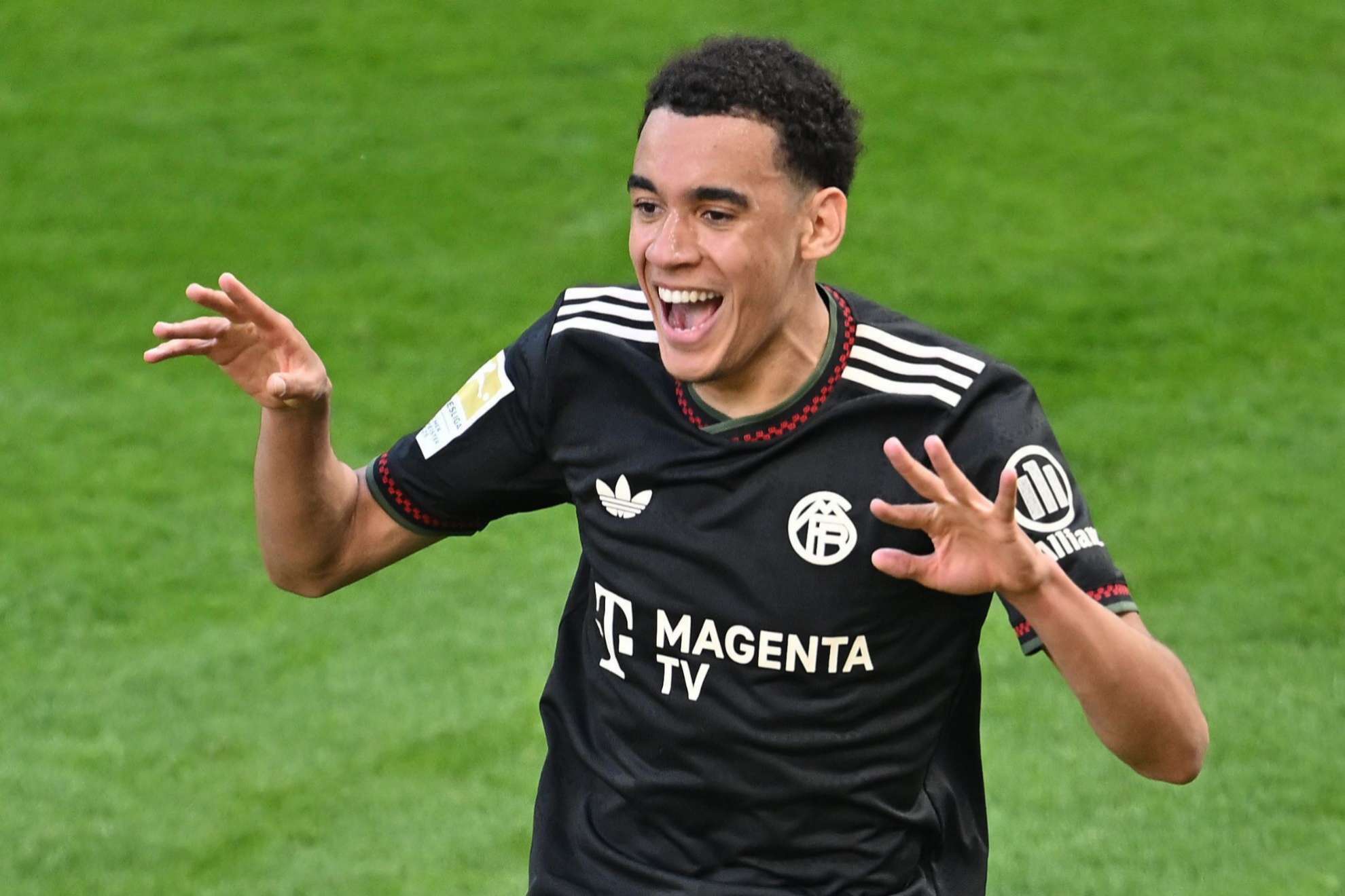 Bayern Munich puts PSG on alert after stunning comeback in their last match