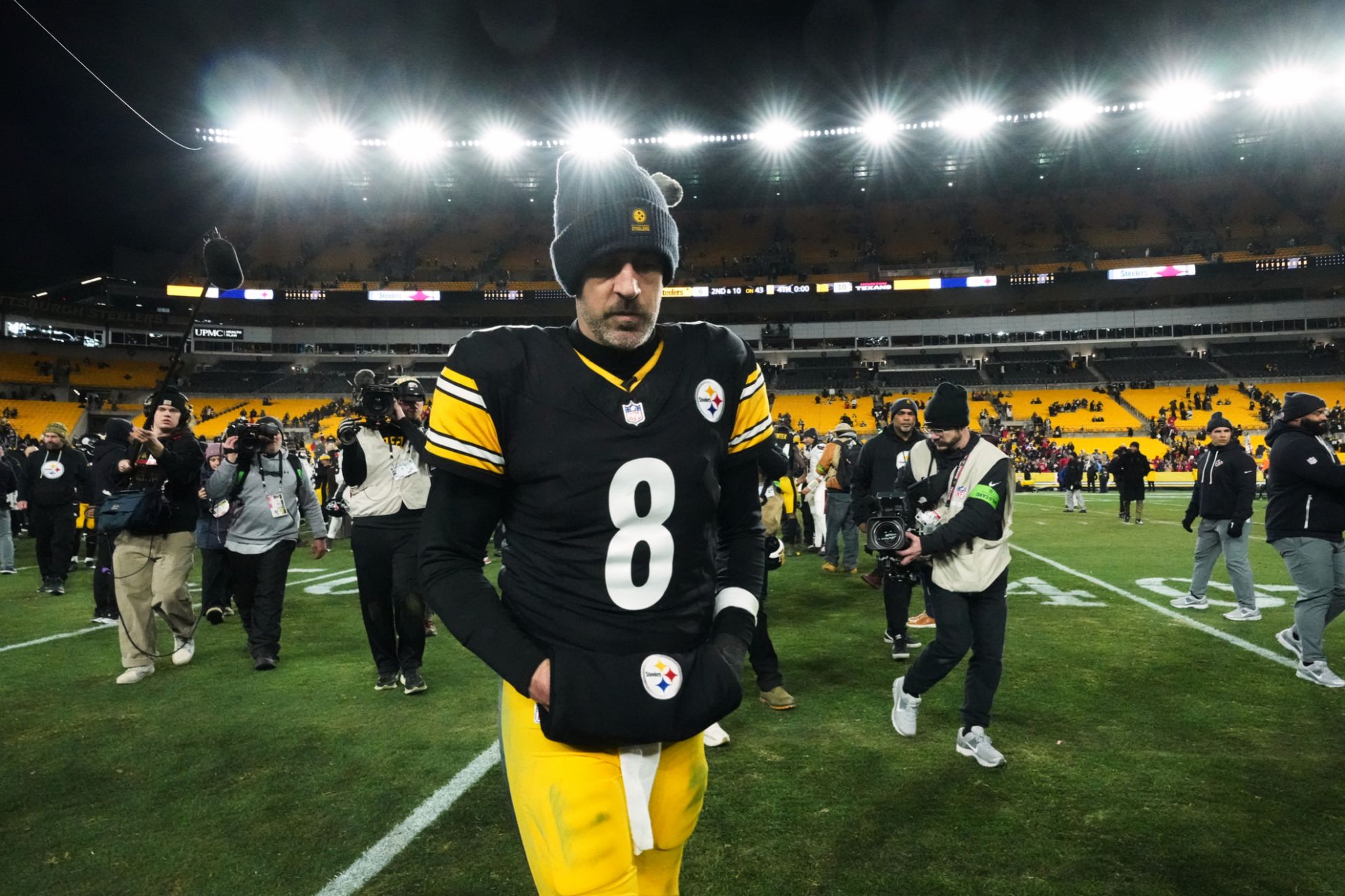 Mike Tomlin reveals Aaron Rodgers' future in 2026 live on air