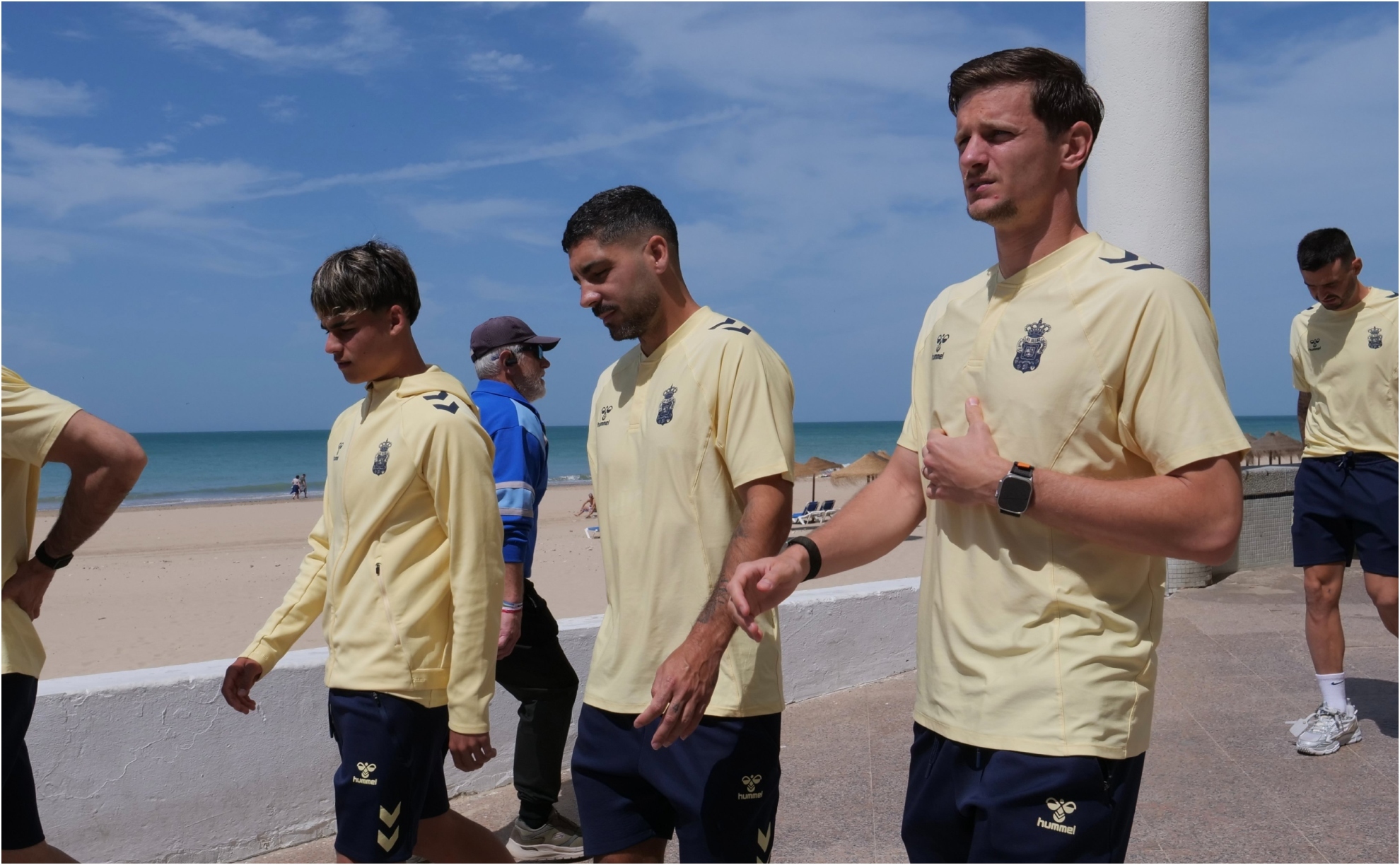 Las Palmas en Cádiz, sin Jonathan Viera, pero con un chico de 16 años
