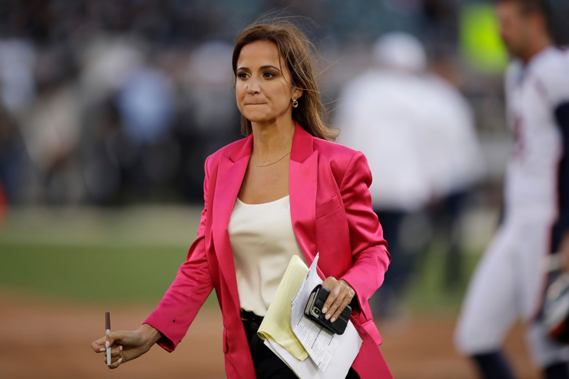 Dianna Russini still in shock after Mike Vrabel scandal and now has one thing on her mind... and it's not her husband!