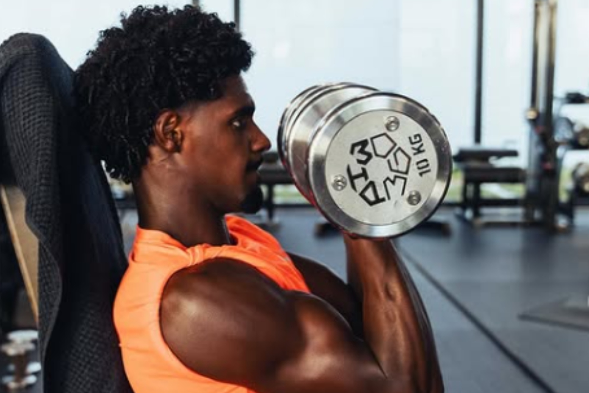 Lo que el Valencia le pide a su próximo lateral derecho y que Thierry no ha podido darle