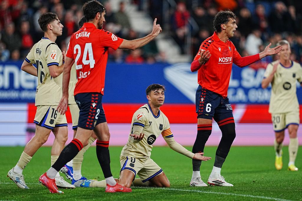 Budimir estrella dos balones al palo y Osasuna domina al Barcelona en El Sadar — image 6