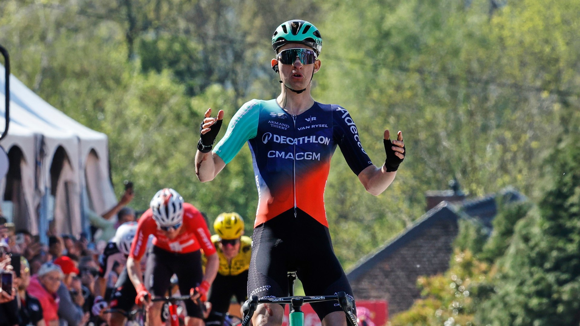 El bombazo es oficial: Paul Seixas, la gran revelación del año y esperanza francesa, correrá el Tour de Francia