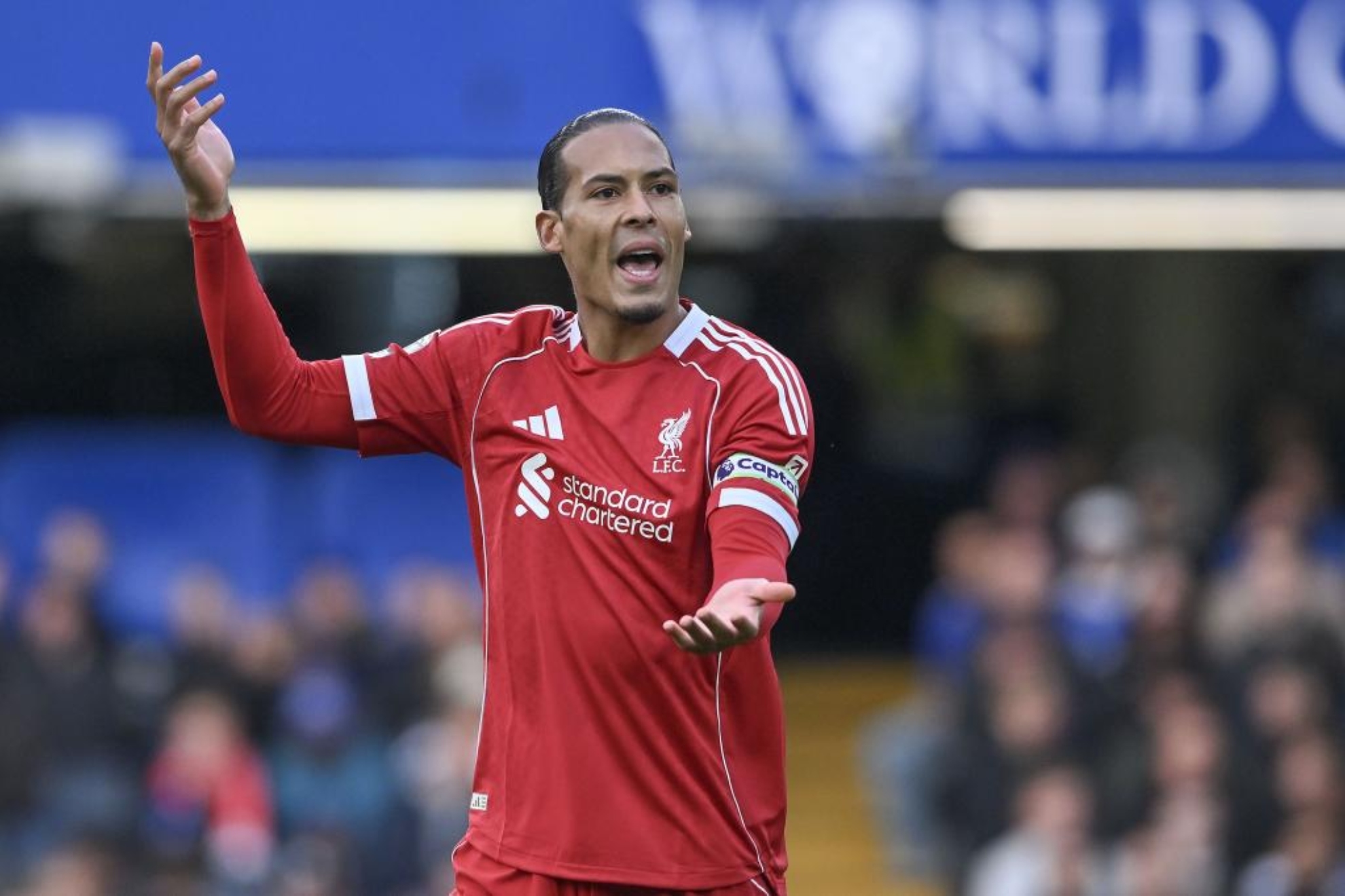 El 'infierno' de Van Dijk: "Es inaceptable, esta temporada no se puede volver a repetir"