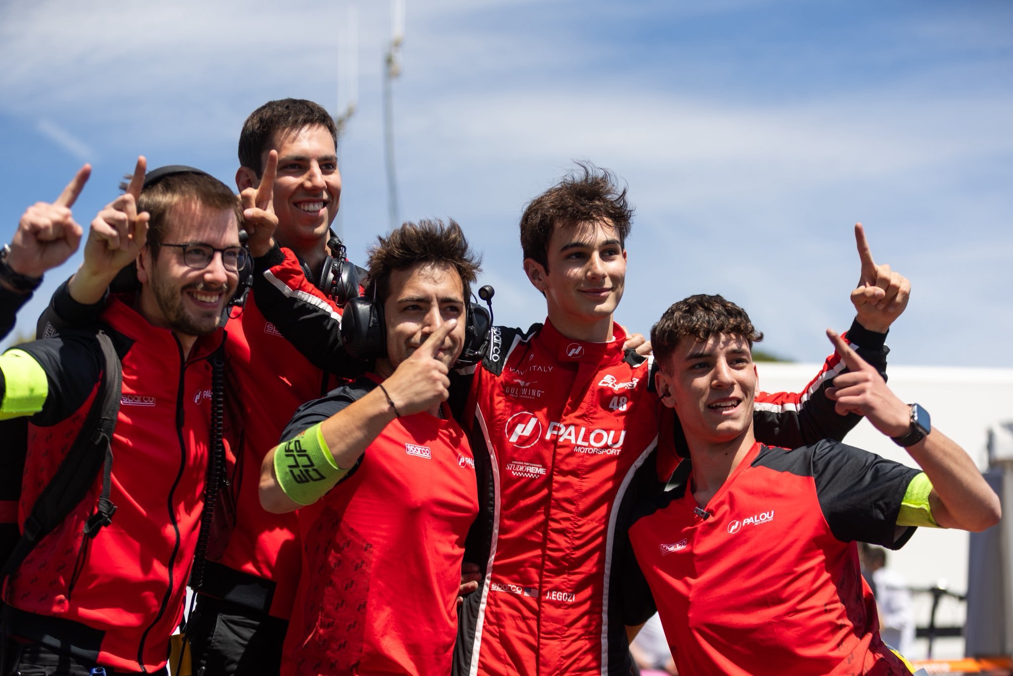 El equipo de Palou, líder en el arranque de la Eurocup-3