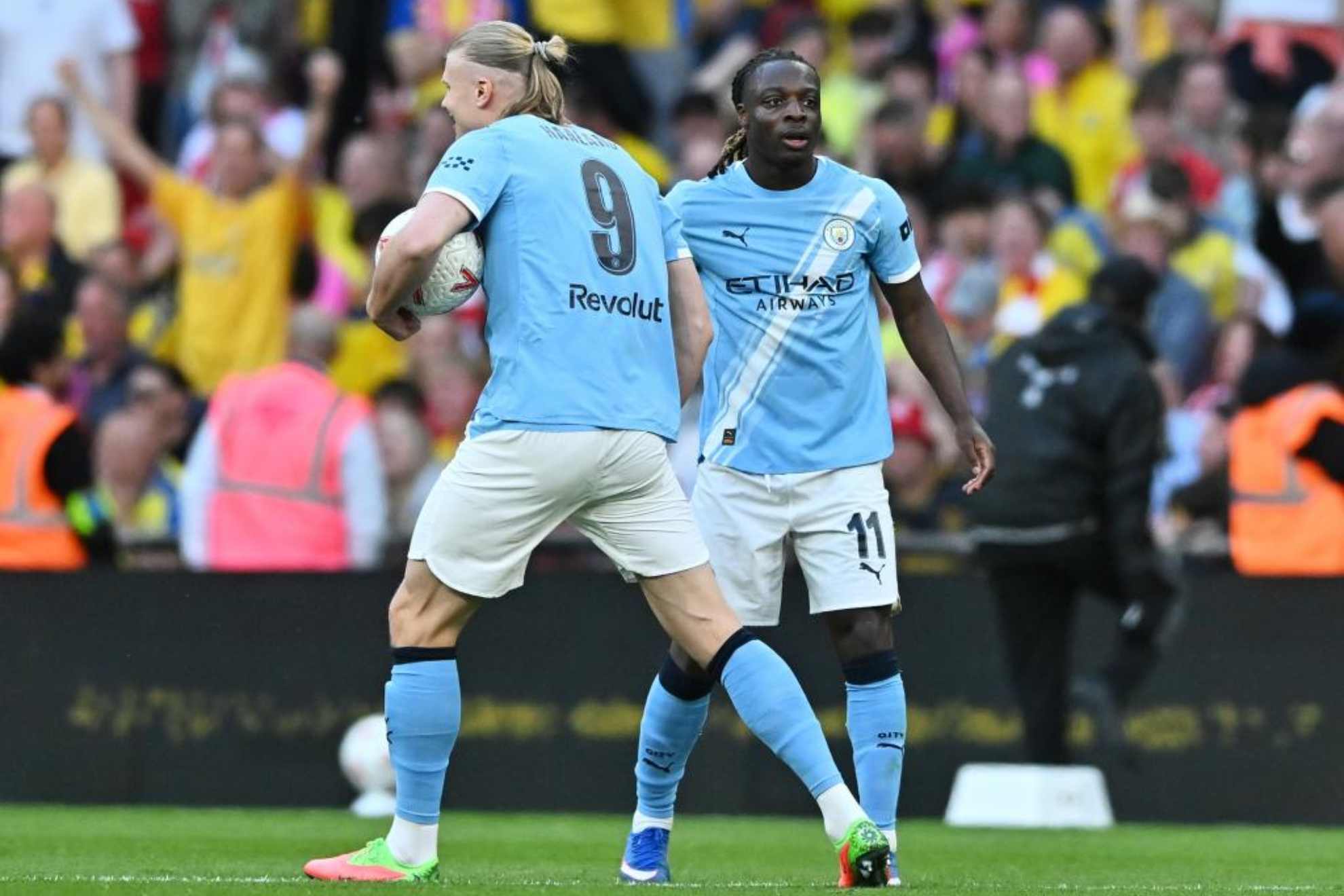 El City busca acortar distancias con el Arsenal en su visita al Everton