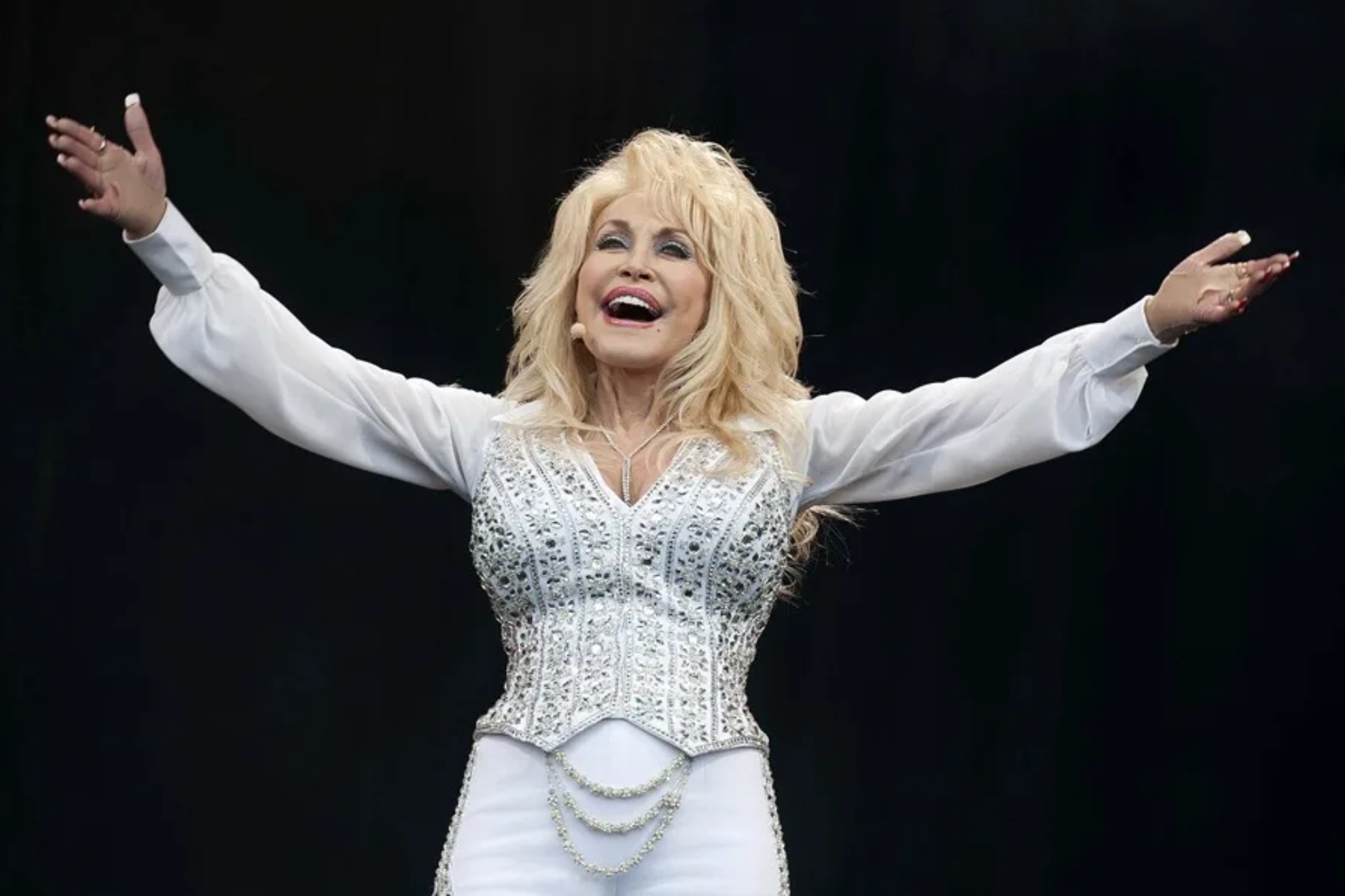 Dolly Parton, sobre su estado de salud y problemas renales: "Mi sistema inmunológico y digestivo se desajustaron completamente"