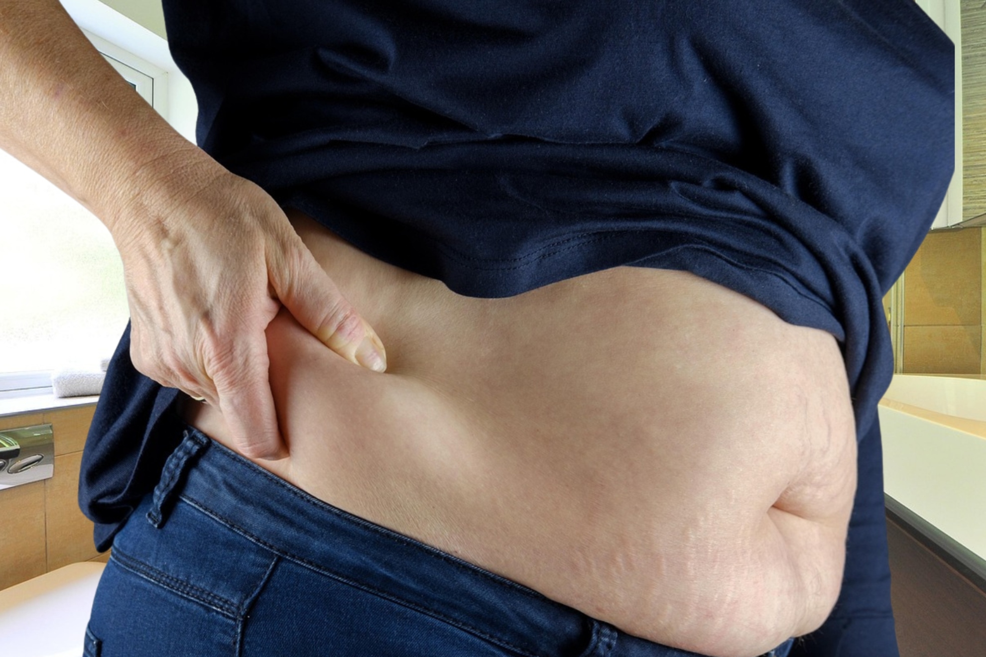 Adiós a la grasa perjudicial en la zona del abdomen a medida que envejeces: un grupo de expertos ha dado con la solución