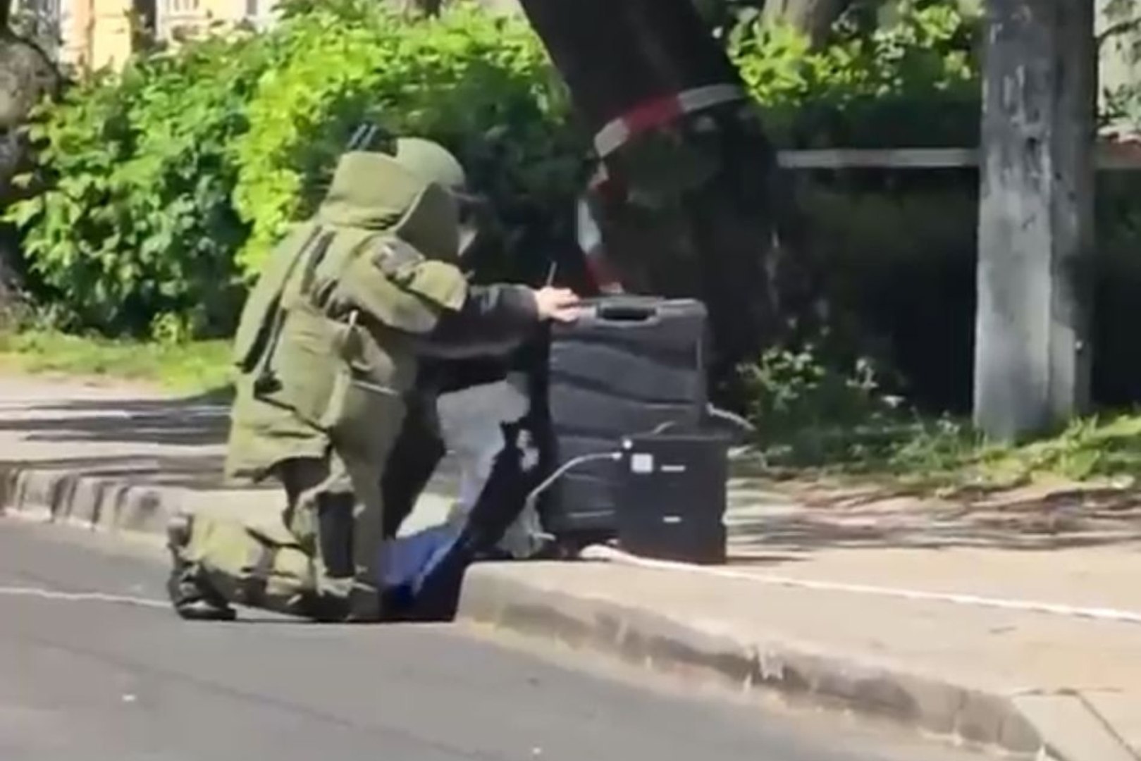 Susto en la previa del Giro en Bulgaria: ¡’desactivan’ un bulto sospechoso en la carrera!