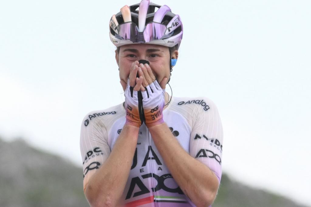 Polémica por la emisión de LaVuelta femenina: “Las ciclistas avanzan muy deprisa; a algunos les falta ponerse las pilas”