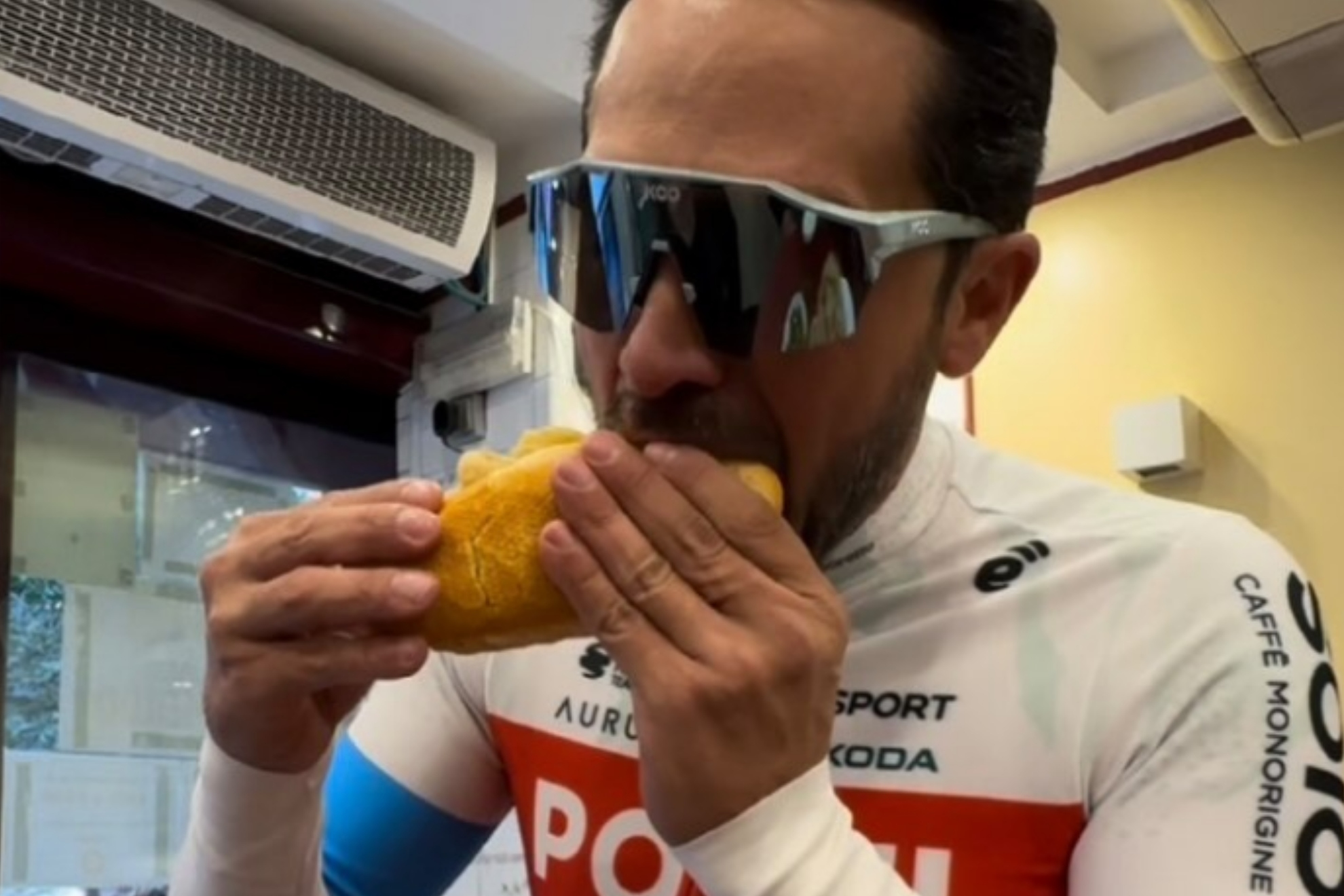 Contador y sus desayunos imposibles: arroz, tortilla, Nutella y croissants antes de competir