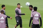 Lunin es duda y Mbappé se entrena con normalidad