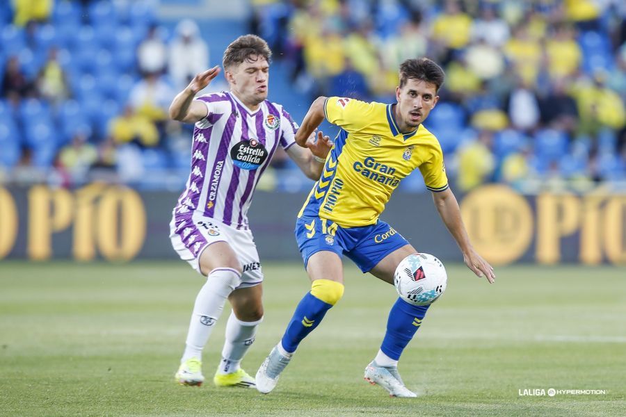 Manu Fuster le pone nombre al partido ante el Almería: "Es una final con repesca"