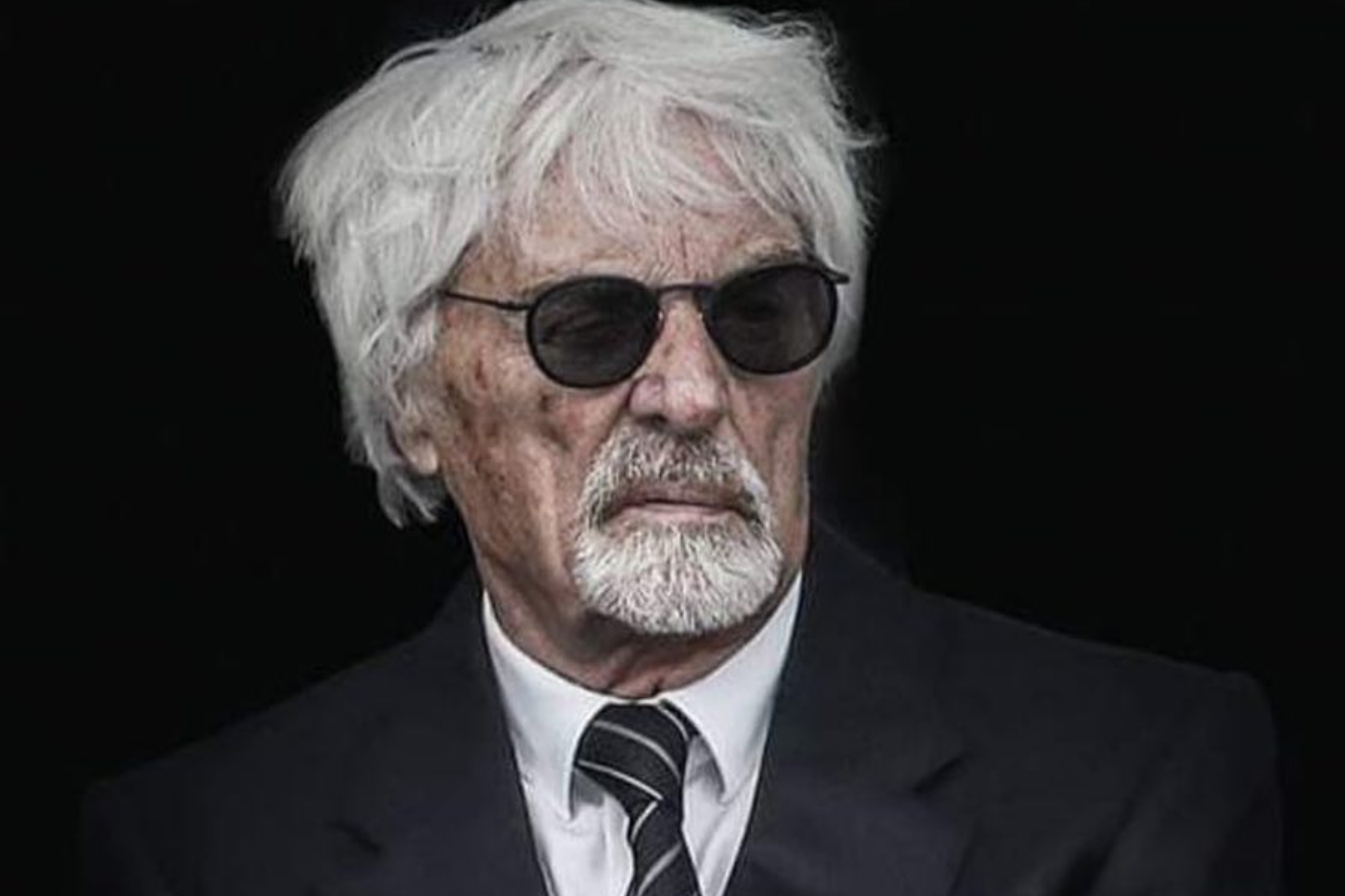 Ecclestone descarta a Russell para llevarse el Mundial... y mete a Verstappen