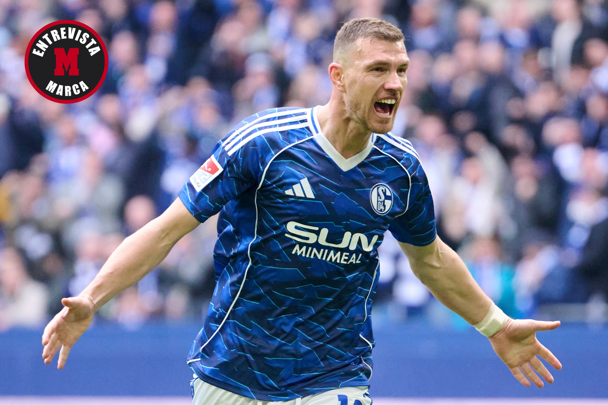 Dzeko: "Vine para devolver al Schalke al lugar donde pertenece"