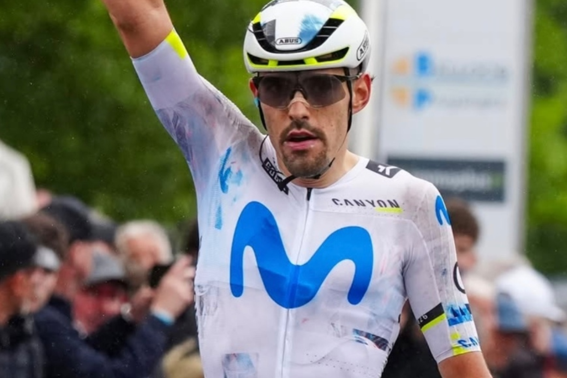 Jon Barrenetxea da una alegría a Movistar en el Tour de Finiestre