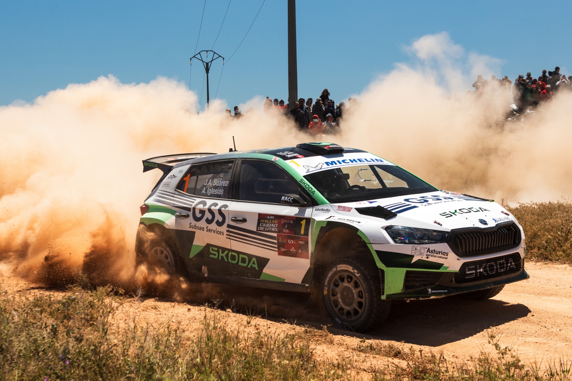 Tres de tres para 'Cohete' Suárez y Skoda