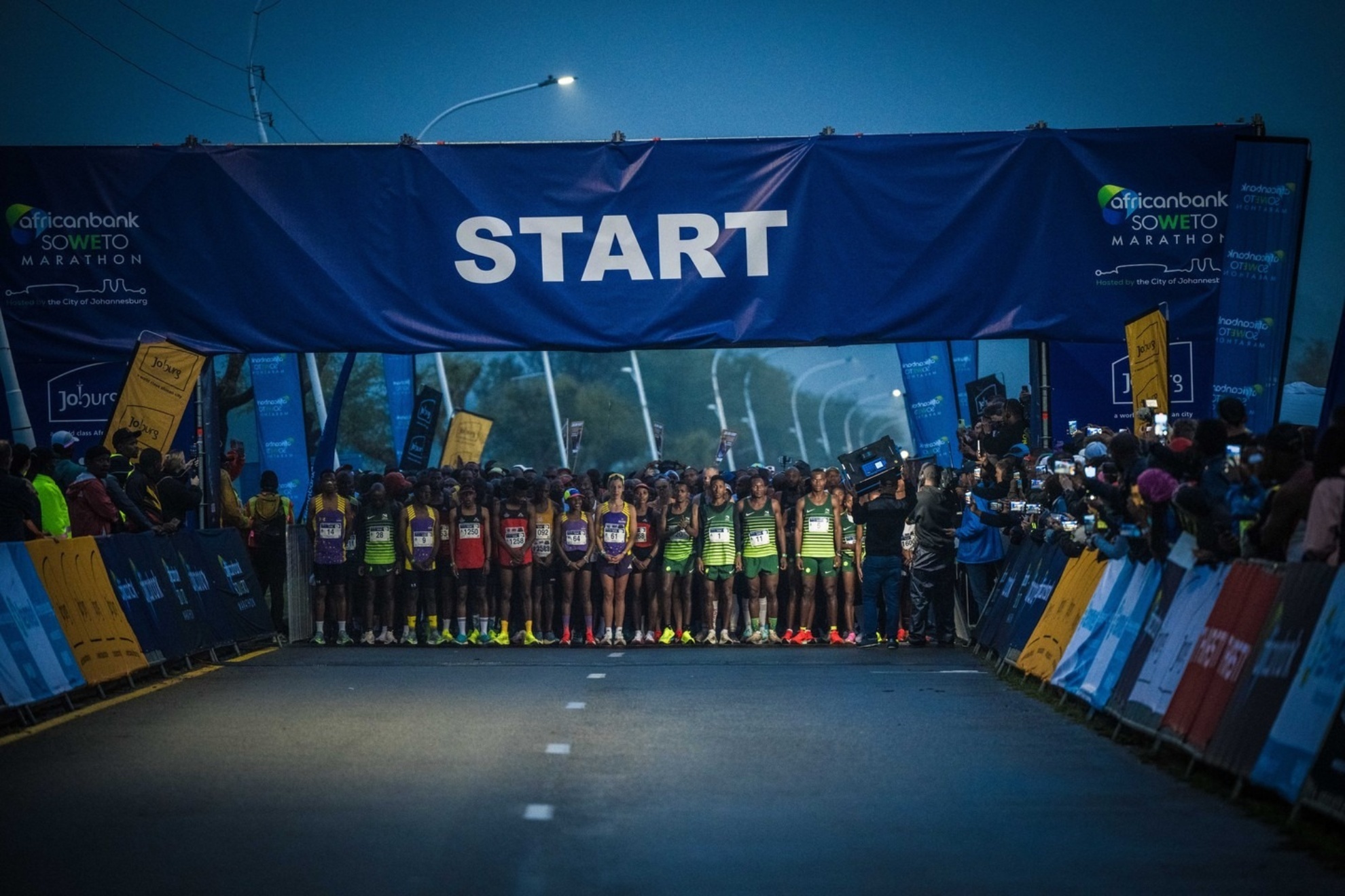 Sin premios seis meses después de ganar un maratón... y debe intervenir hasta el gobierno