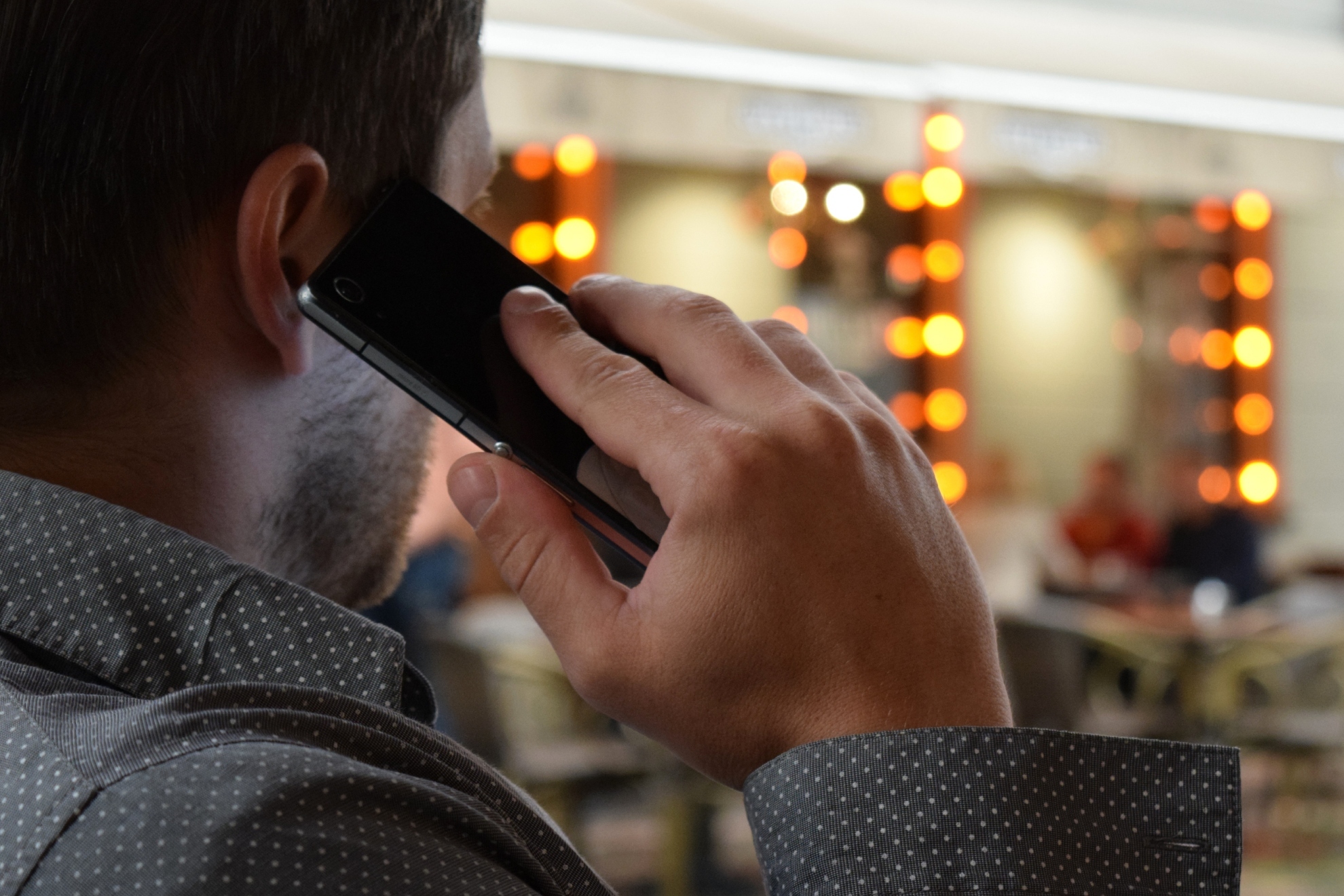 El Tribunal Supremo declara improcedente el despido de un trabajador que se gastó 500 euros en llamadas personales a Marruecos con el teléfono de empresa